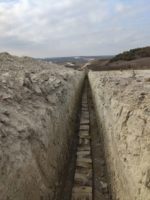 Экскаватор-погрузчик в работе, Симферополь