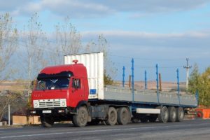 Длинномер в работе, Симферополь, Крым