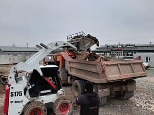 Погрузка и вывоз земли с участка в Симферополе, Крыму
