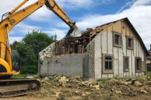Снос, демонтаж зданий и сооружений в Симферополе, Крыму